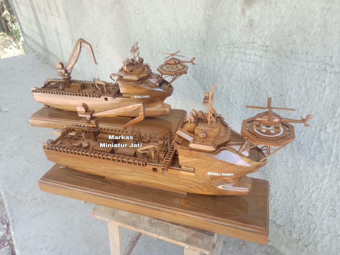 Miniatures of Oil Rigs