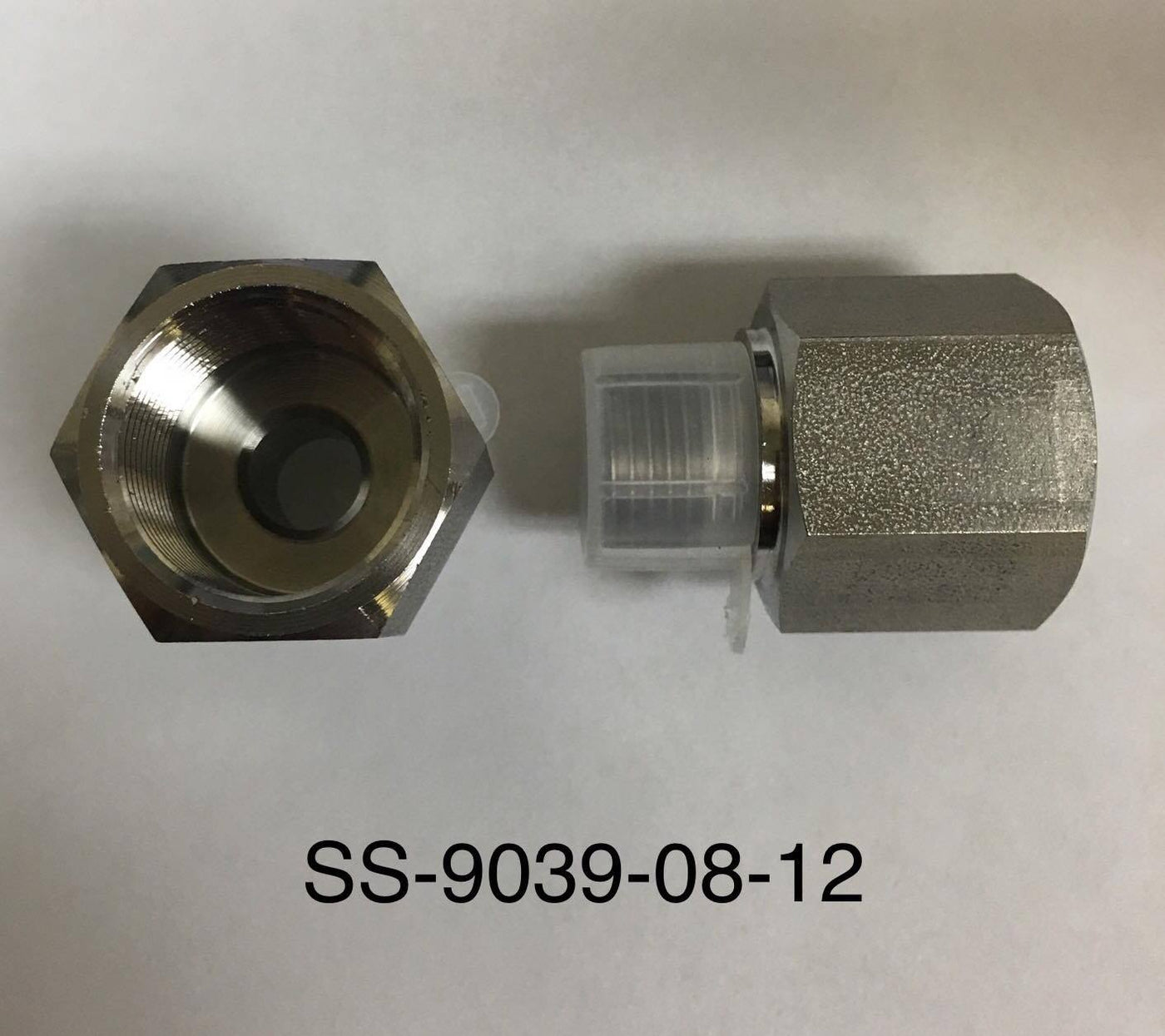 SS-9039-08-12 Titan Fittings Hydraulic Fitting, Reducing adaptor 1/2" Male BSPP by 3/4" Fixed Female BSPP